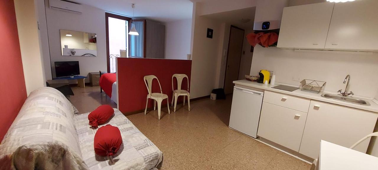 Marconi Rooms Loggia Delle Erbe Verona Eksteriør billede