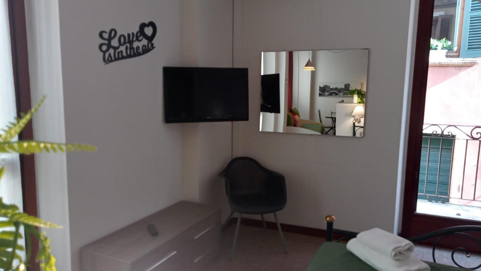 Marconi Rooms Loggia Delle Erbe Verona Eksteriør billede