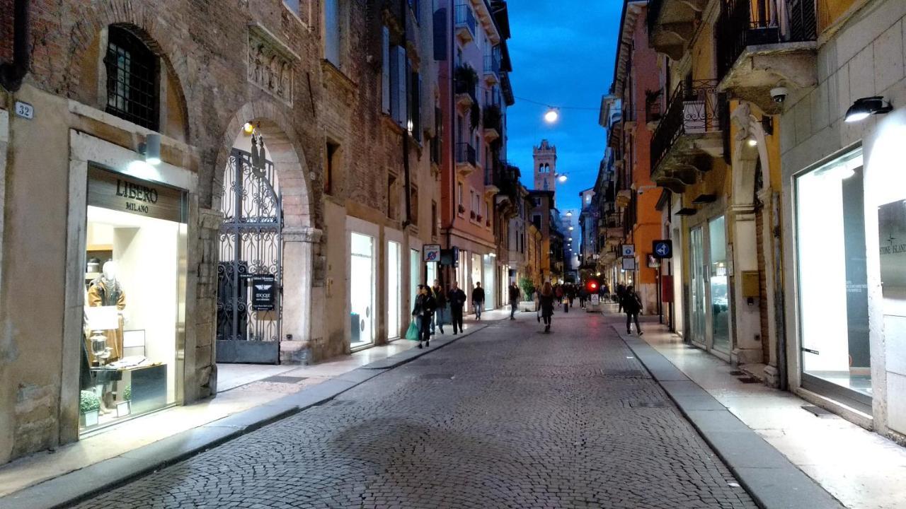 Marconi Rooms Loggia Delle Erbe Verona Eksteriør billede